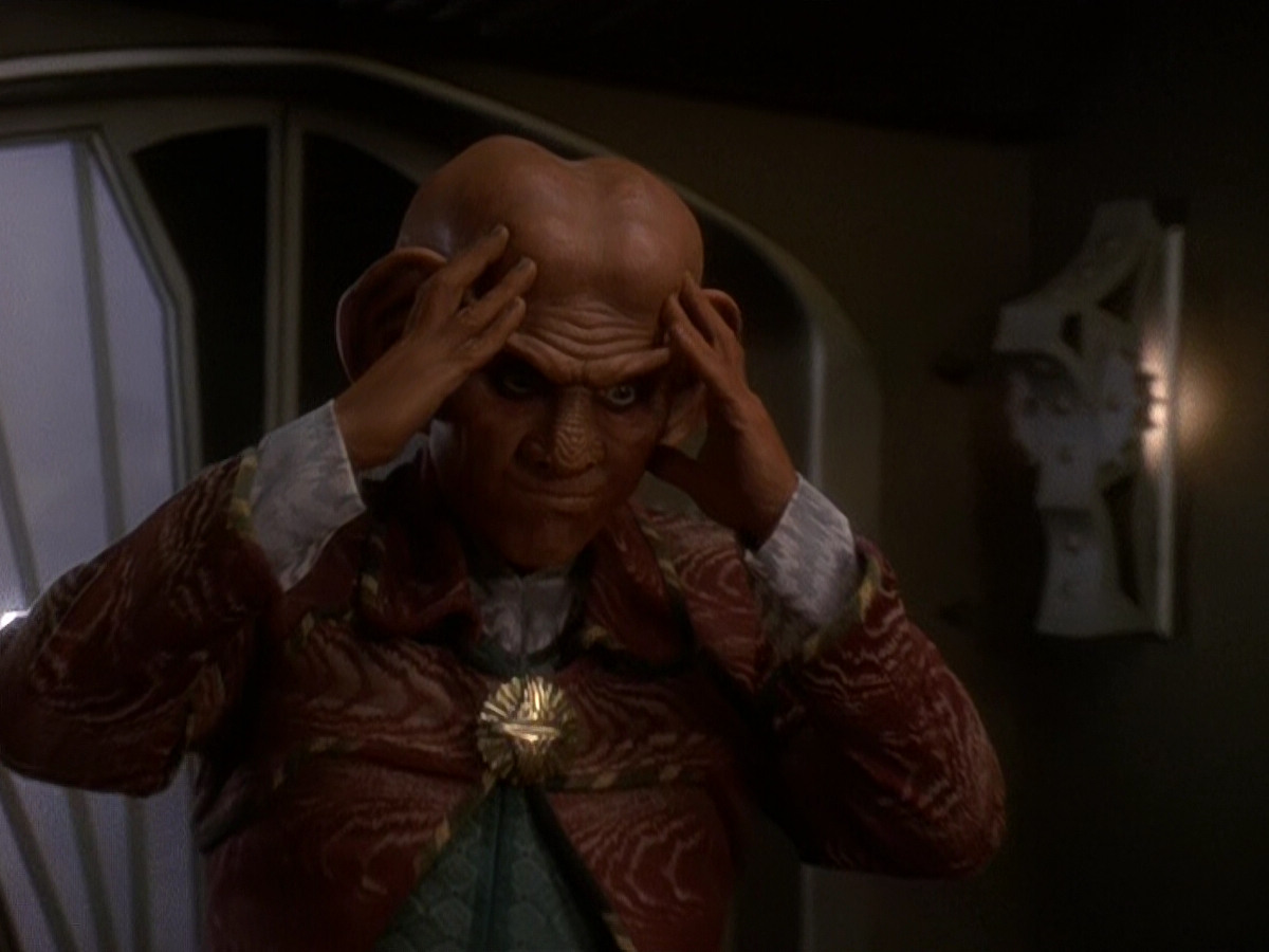 extant_StarTrek_DS9_5x20-FerengiLoveSongs_00012.jpg