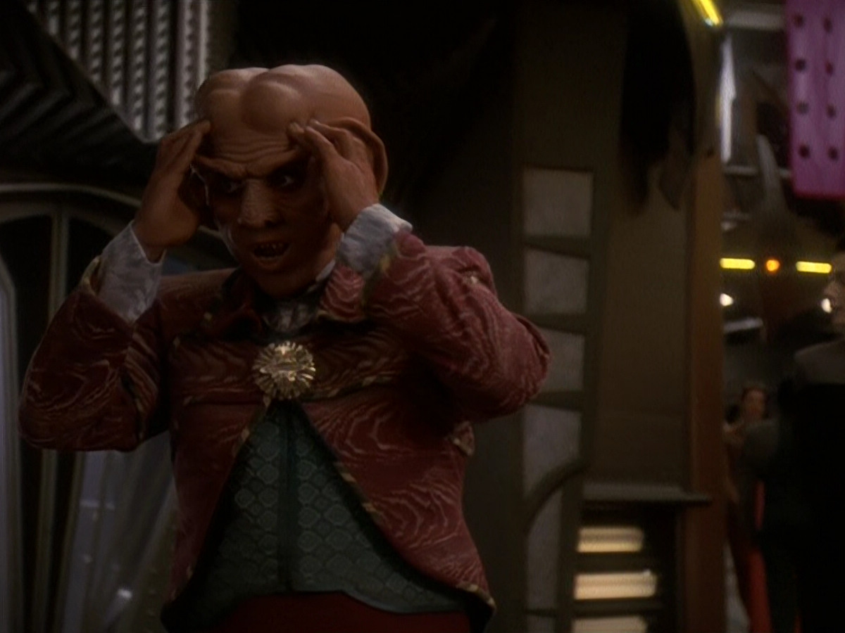 extant_StarTrek_DS9_5x20-FerengiLoveSongs_00016.jpg