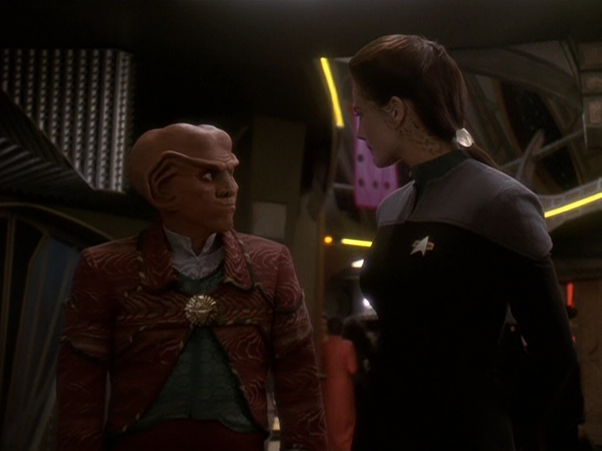 extant_StarTrek_DS9_5x20-FerengiLoveSongs_00024.jpg