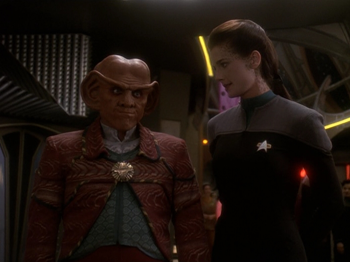 extant_StarTrek_DS9_5x20-FerengiLoveSongs_00027.jpg