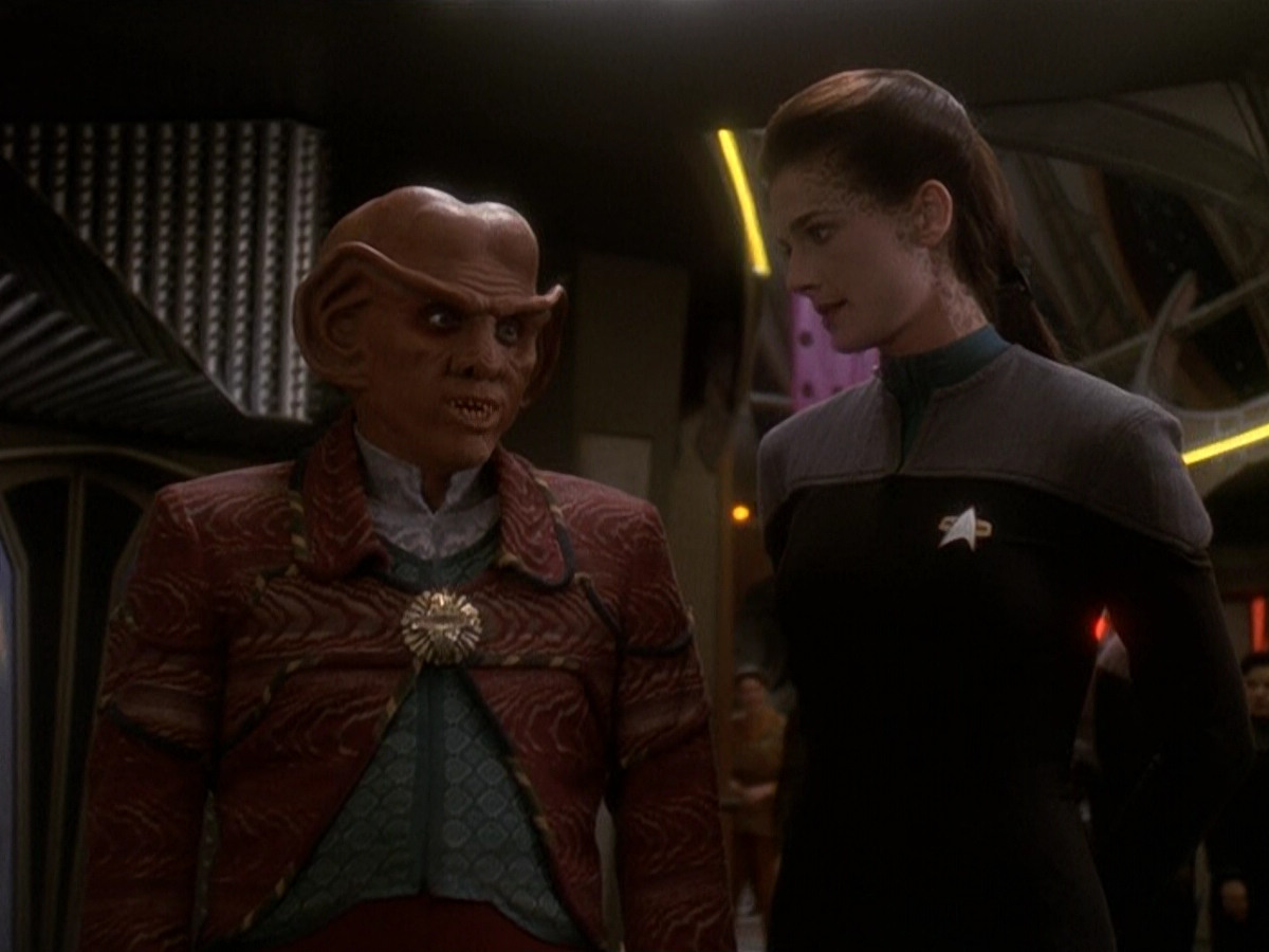 extant_StarTrek_DS9_5x20-FerengiLoveSongs_00028.jpg