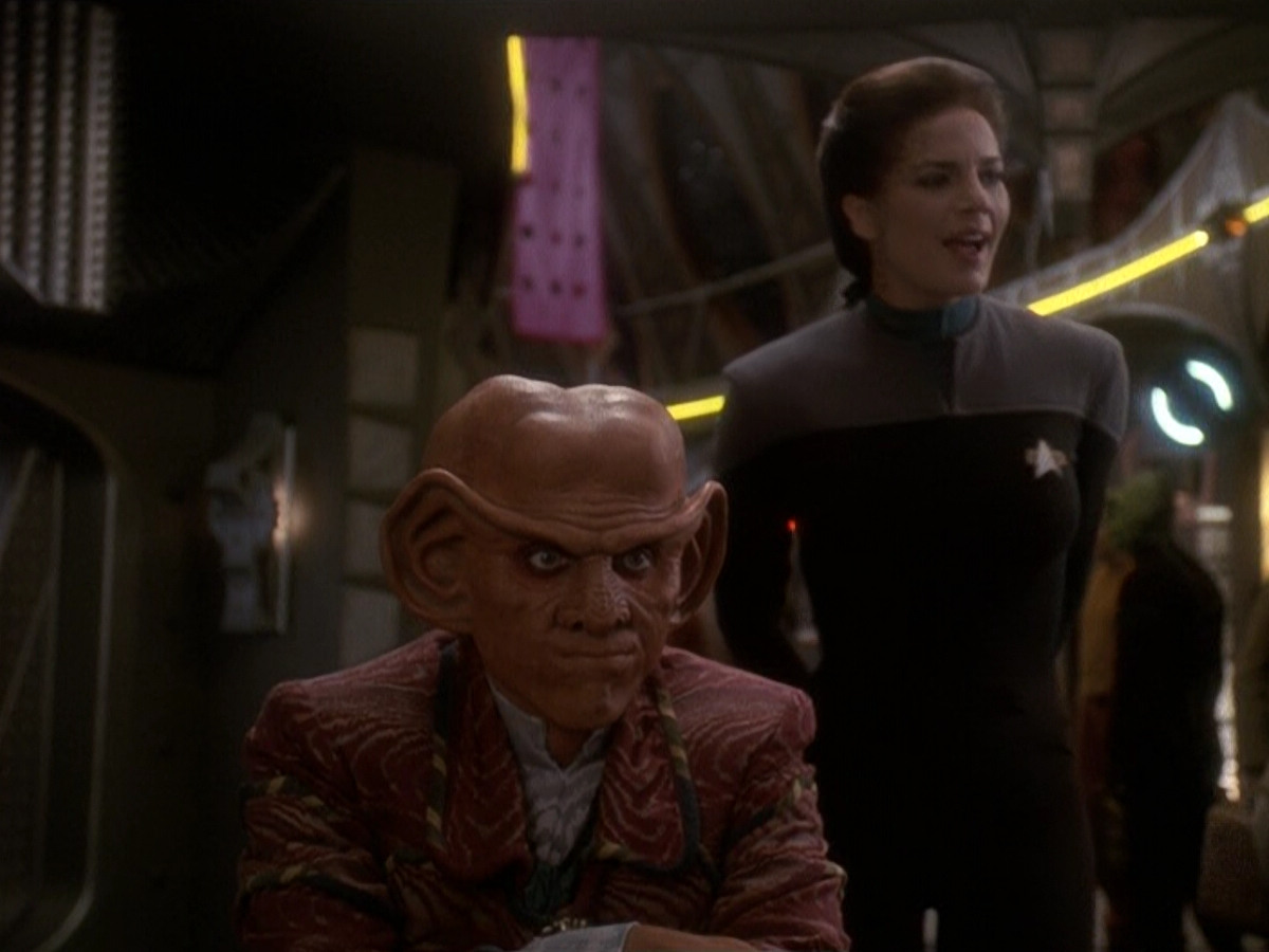 extant_StarTrek_DS9_5x20-FerengiLoveSongs_00042.jpg
