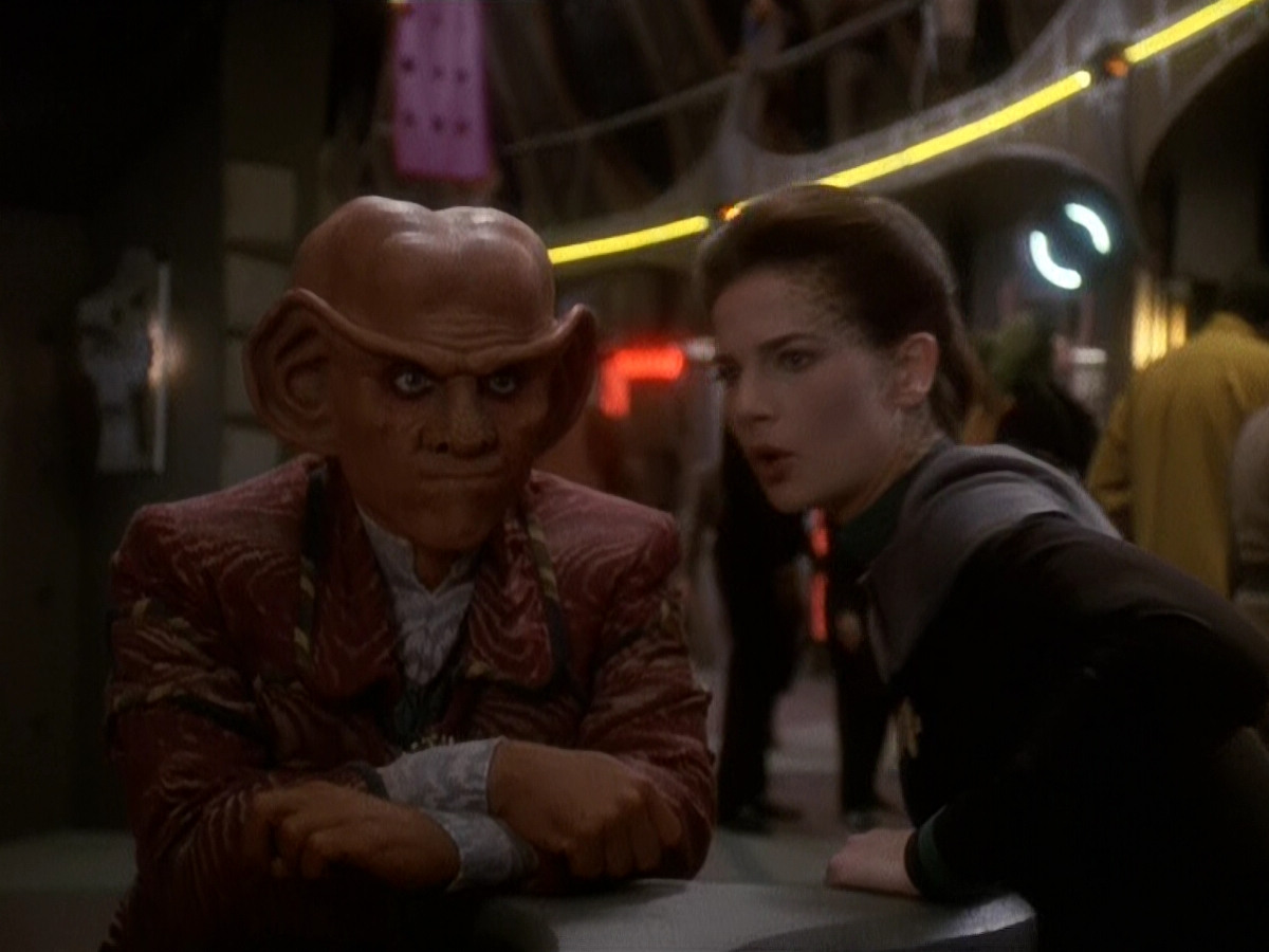 extant_StarTrek_DS9_5x20-FerengiLoveSongs_00046.jpg