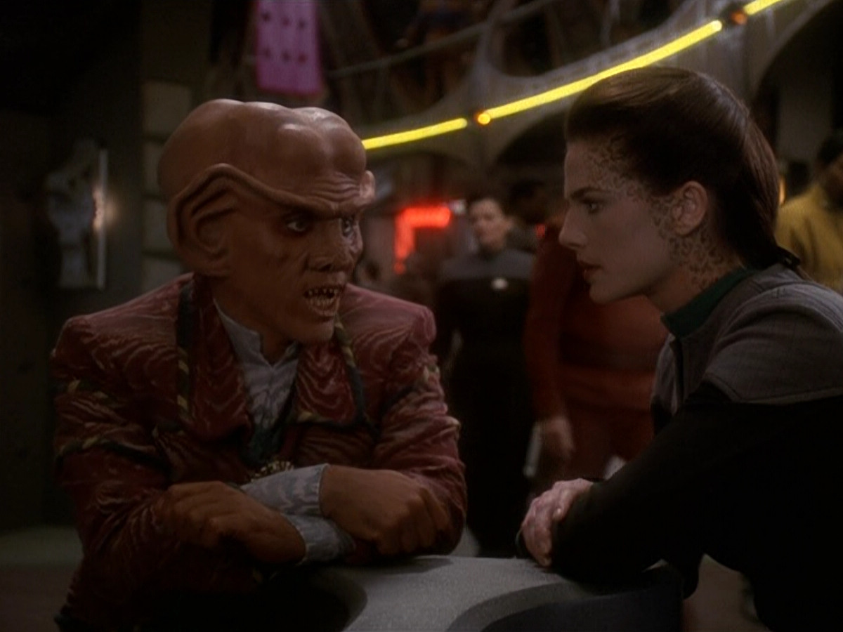 extant_StarTrek_DS9_5x20-FerengiLoveSongs_00049.jpg