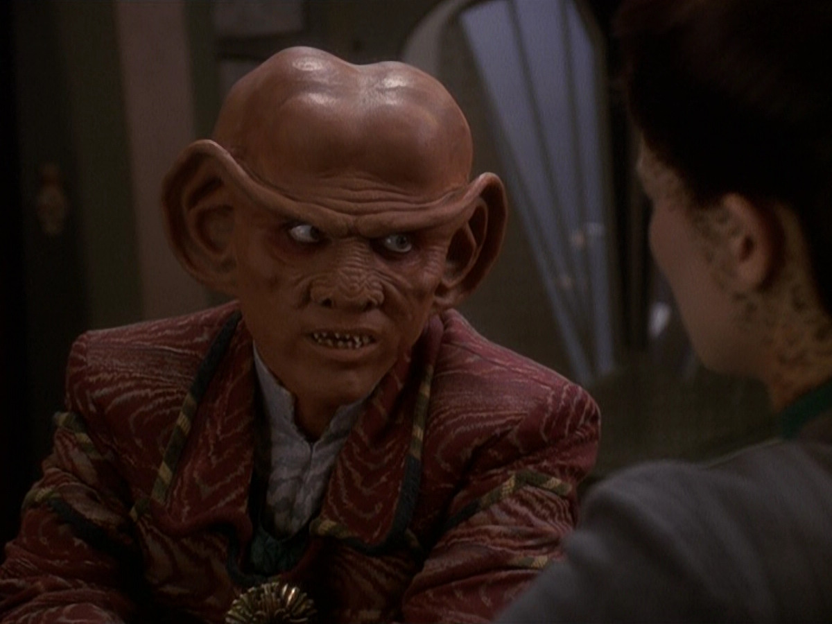 extant_StarTrek_DS9_5x20-FerengiLoveSongs_00066.jpg
