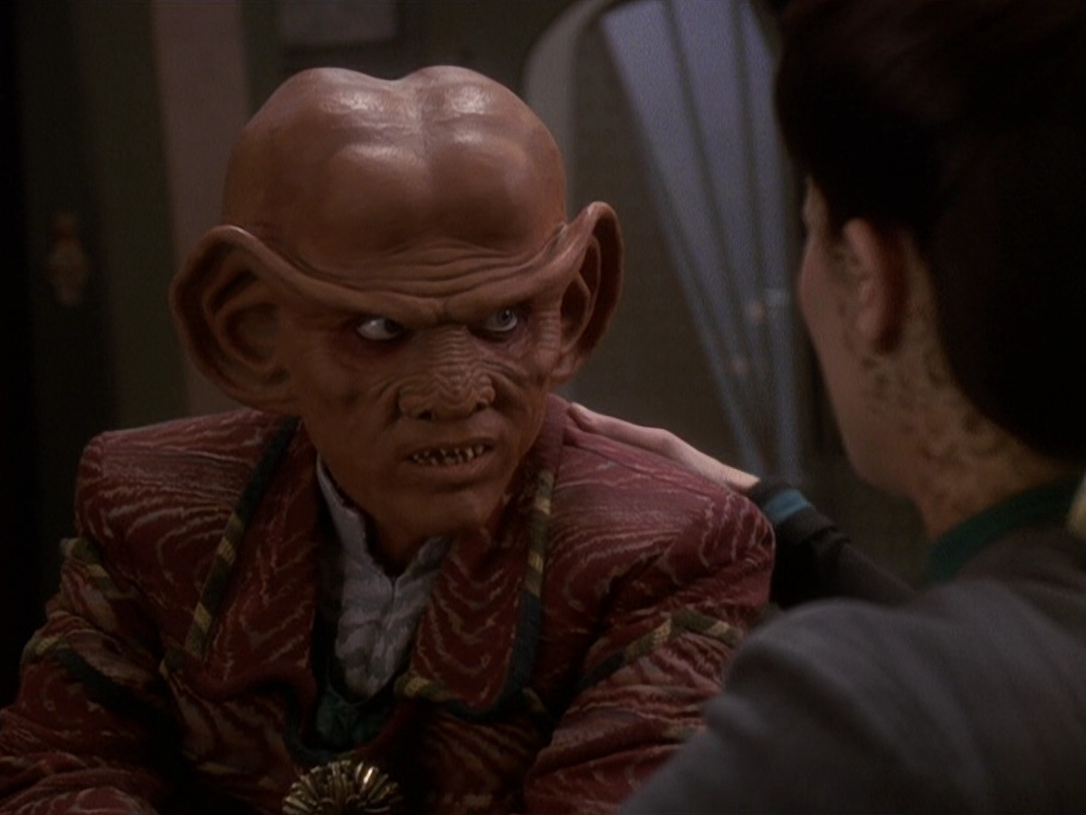 extant_StarTrek_DS9_5x20-FerengiLoveSongs_00067.jpg