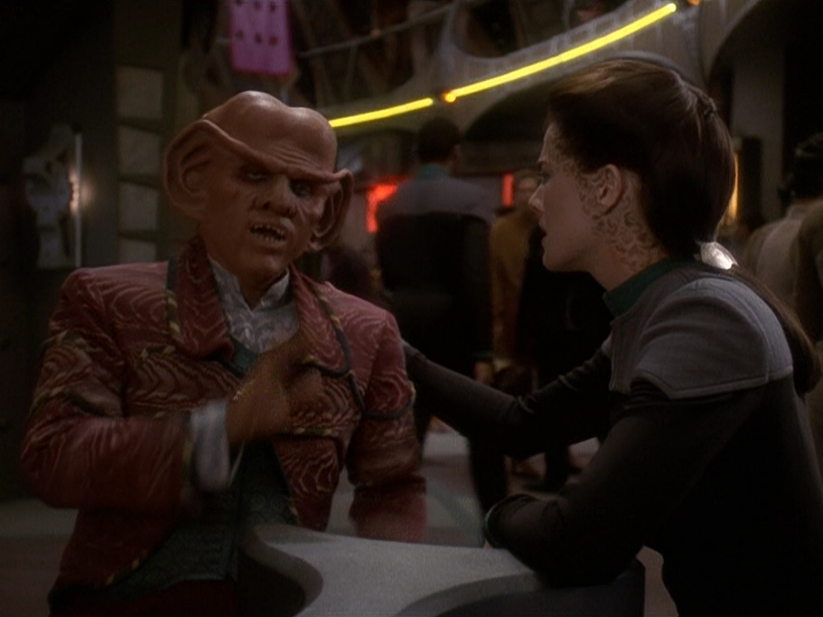 extant_StarTrek_DS9_5x20-FerengiLoveSongs_00068.jpg