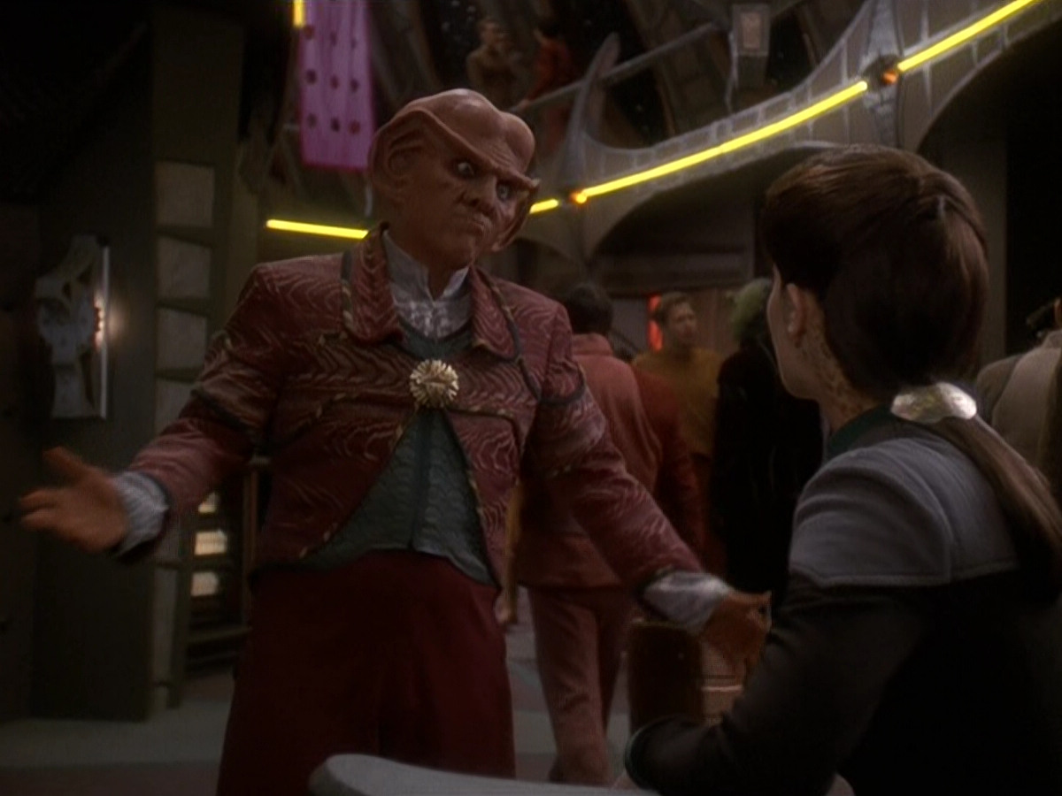 extant_StarTrek_DS9_5x20-FerengiLoveSongs_00075.jpg