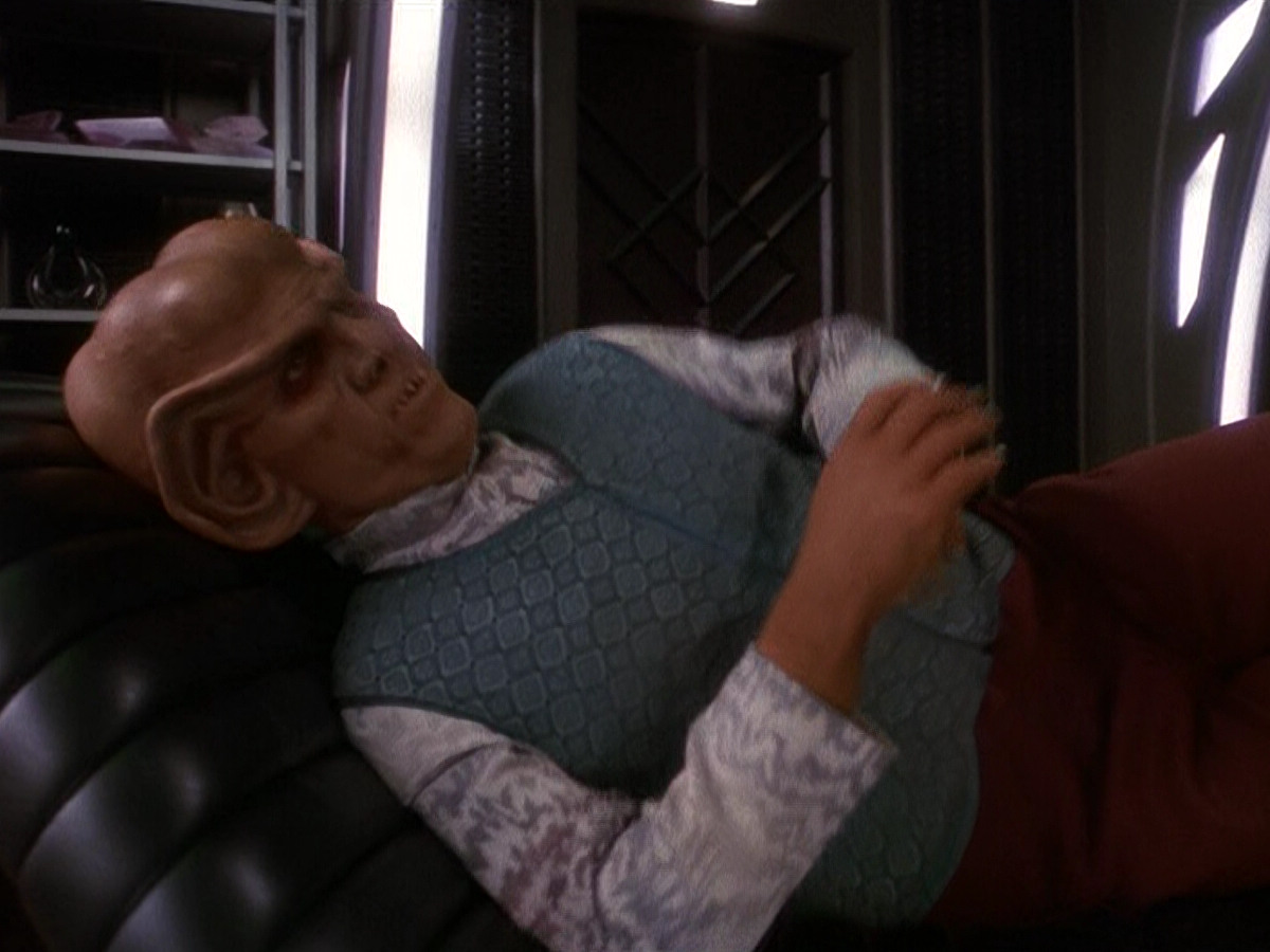 extant_StarTrek_DS9_5x20-FerengiLoveSongs_00092.jpg