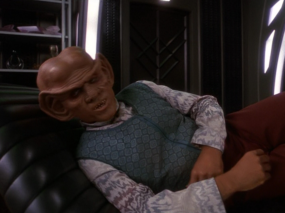 extant_StarTrek_DS9_5x20-FerengiLoveSongs_00093.jpg