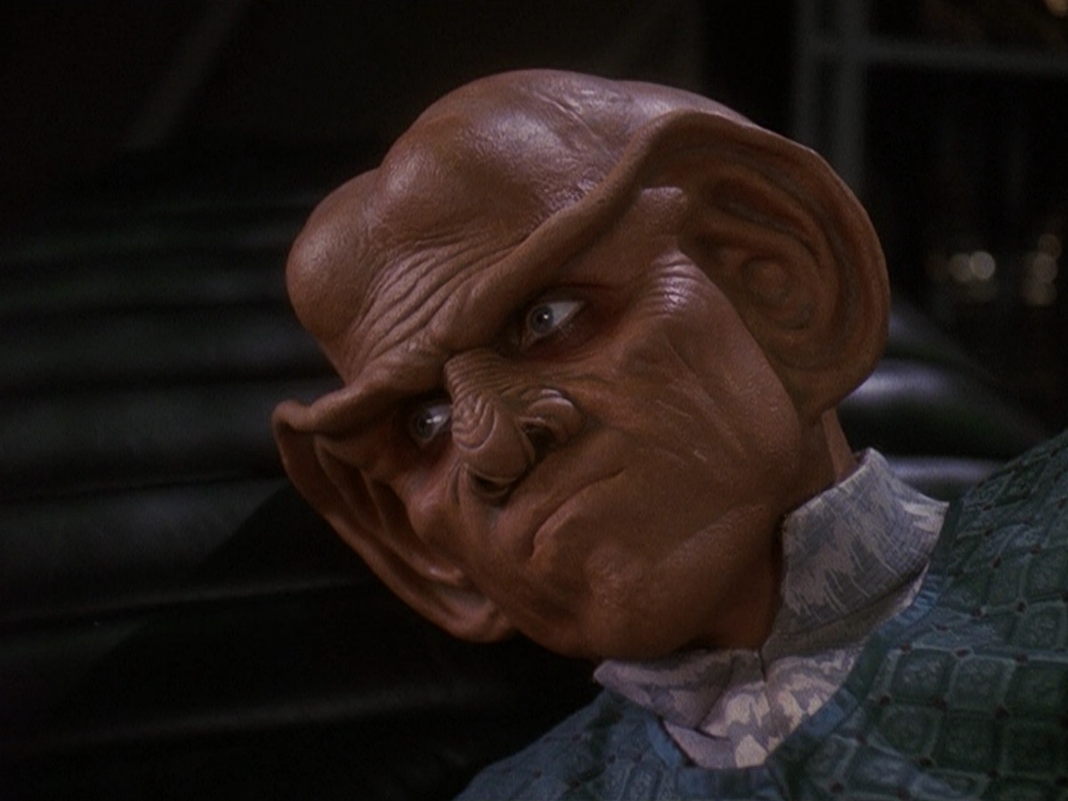 extant_StarTrek_DS9_5x20-FerengiLoveSongs_00108.jpg