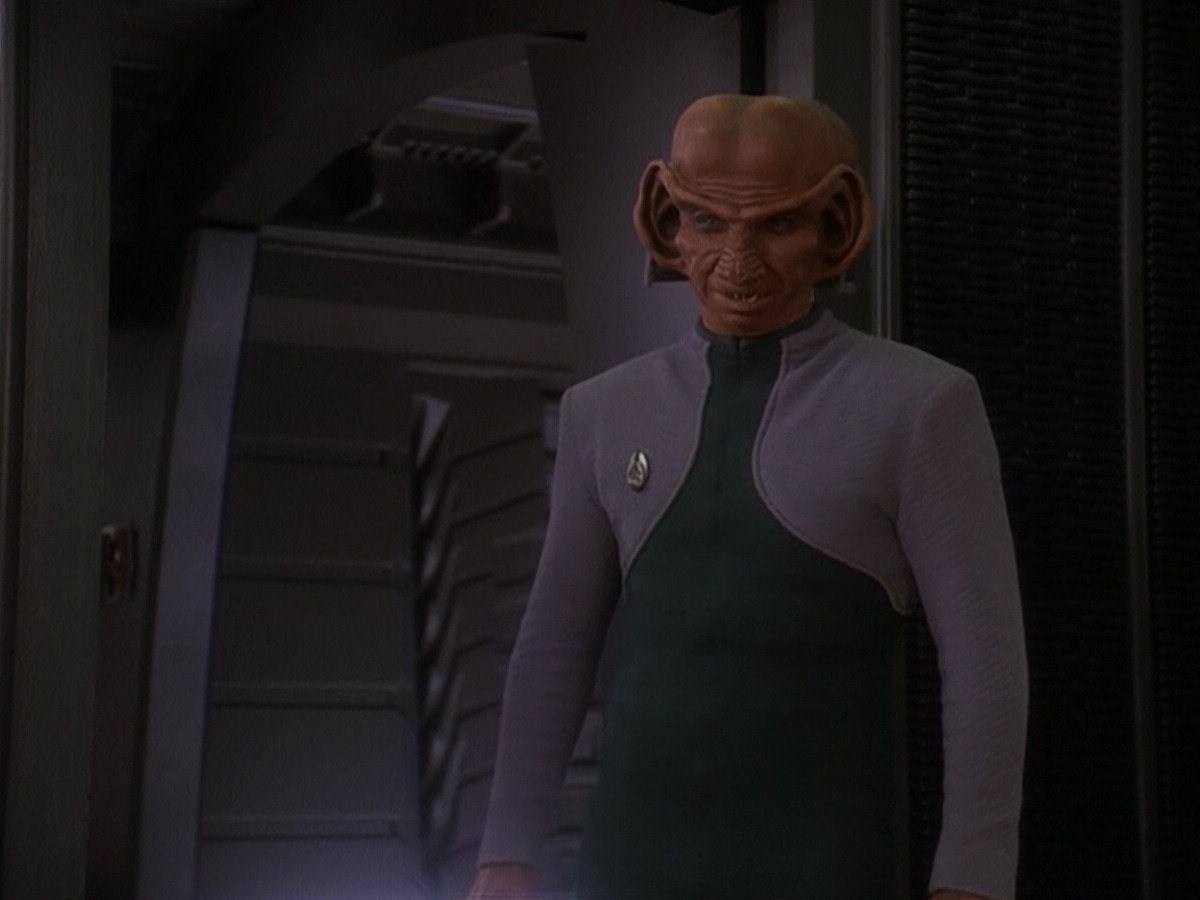 extant_StarTrek_DS9_5x20-FerengiLoveSongs_00121.jpg
