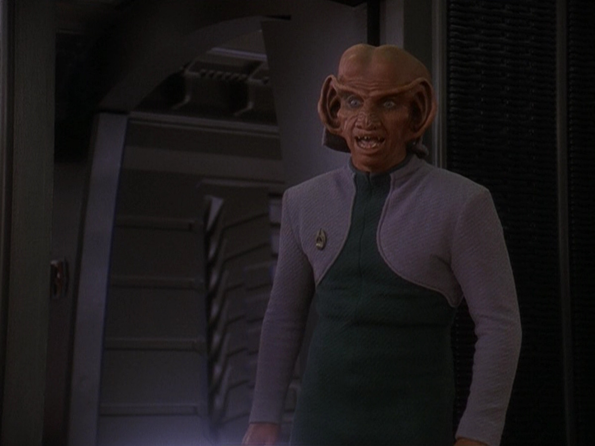 extant_StarTrek_DS9_5x20-FerengiLoveSongs_00124.jpg