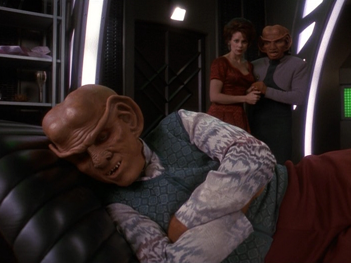 extant_StarTrek_DS9_5x20-FerengiLoveSongs_00162.jpg