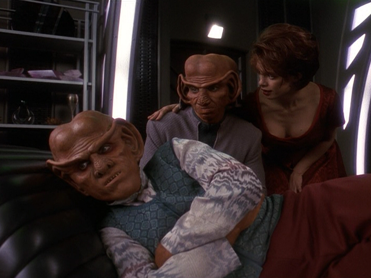 extant_StarTrek_DS9_5x20-FerengiLoveSongs_00211.jpg