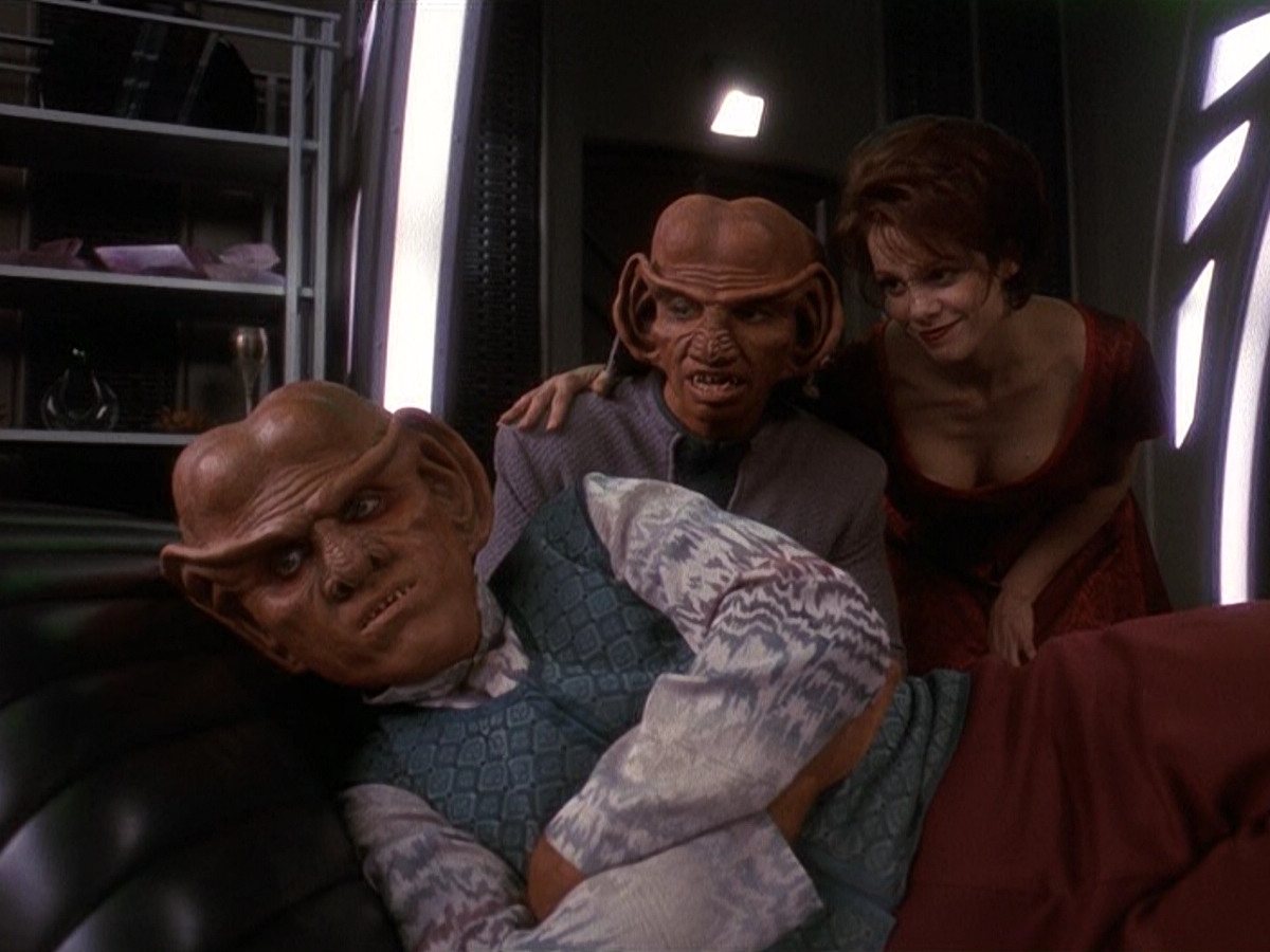 extant_StarTrek_DS9_5x20-FerengiLoveSongs_00221.jpg