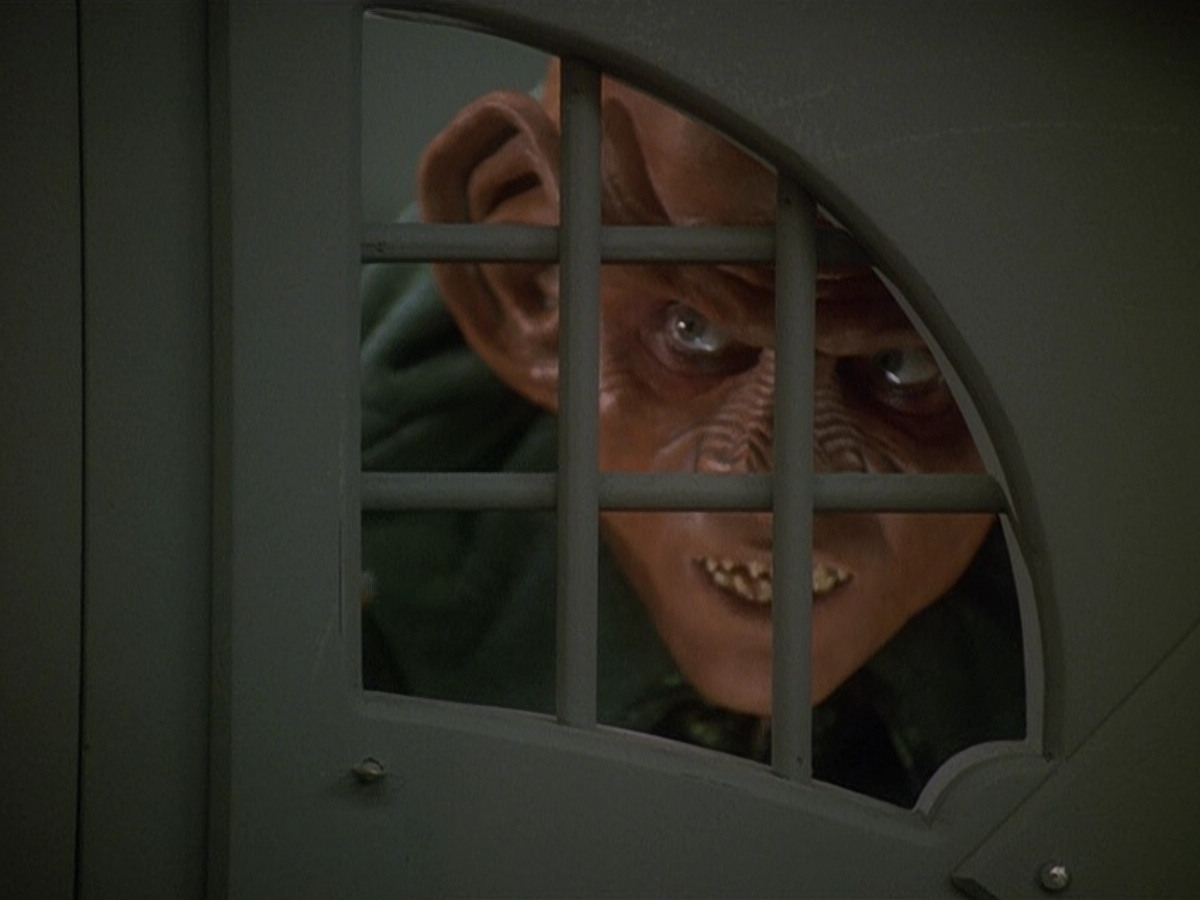 extant_StarTrek_DS9_5x20-FerengiLoveSongs_00249.jpg