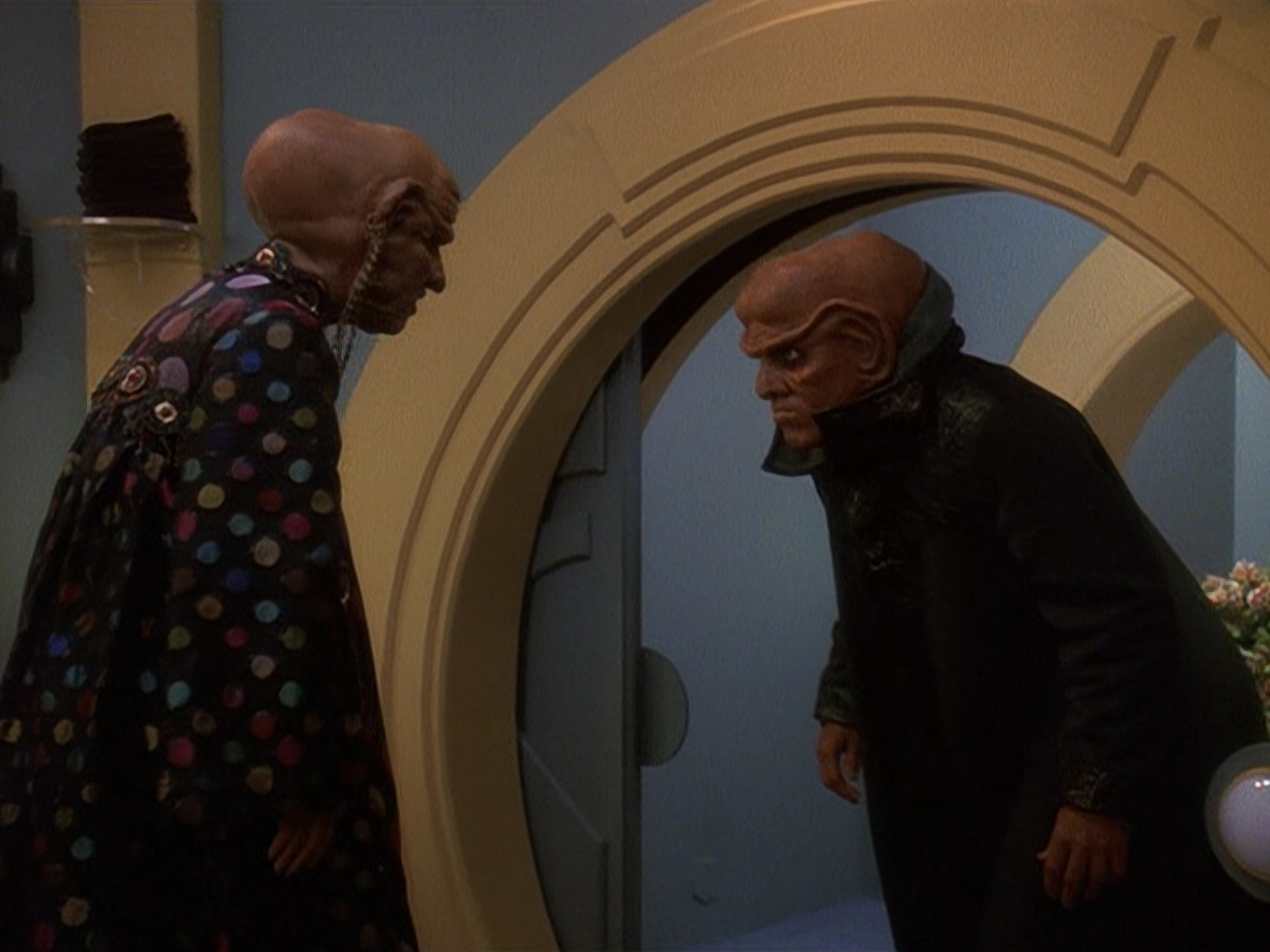 extant_StarTrek_DS9_5x20-FerengiLoveSongs_00253.jpg