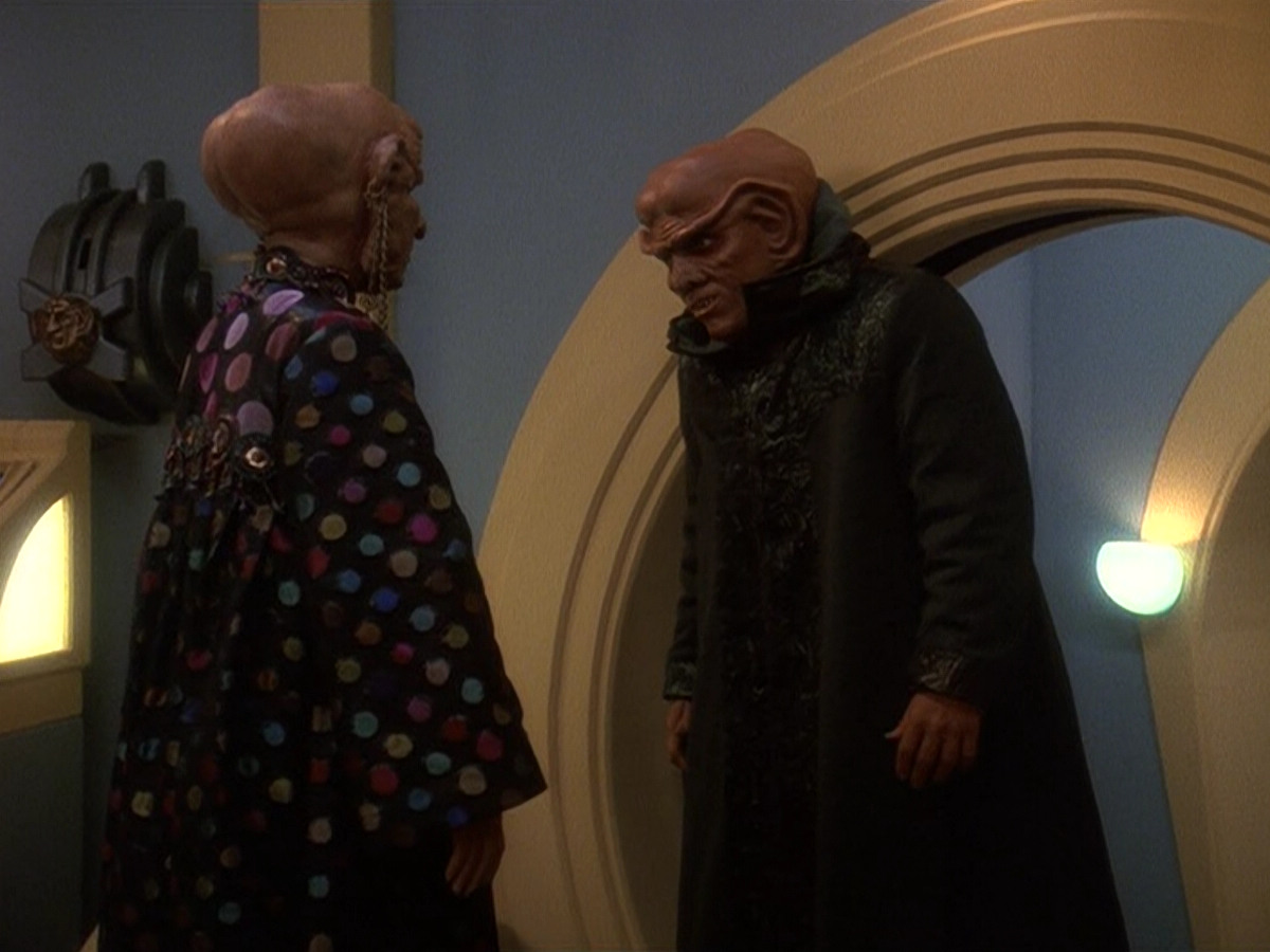 extant_StarTrek_DS9_5x20-FerengiLoveSongs_00256.jpg