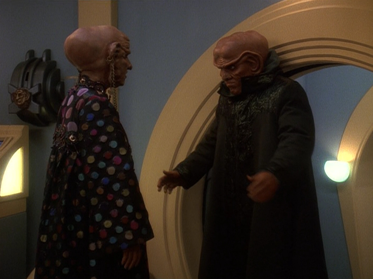 extant_StarTrek_DS9_5x20-FerengiLoveSongs_00258.jpg