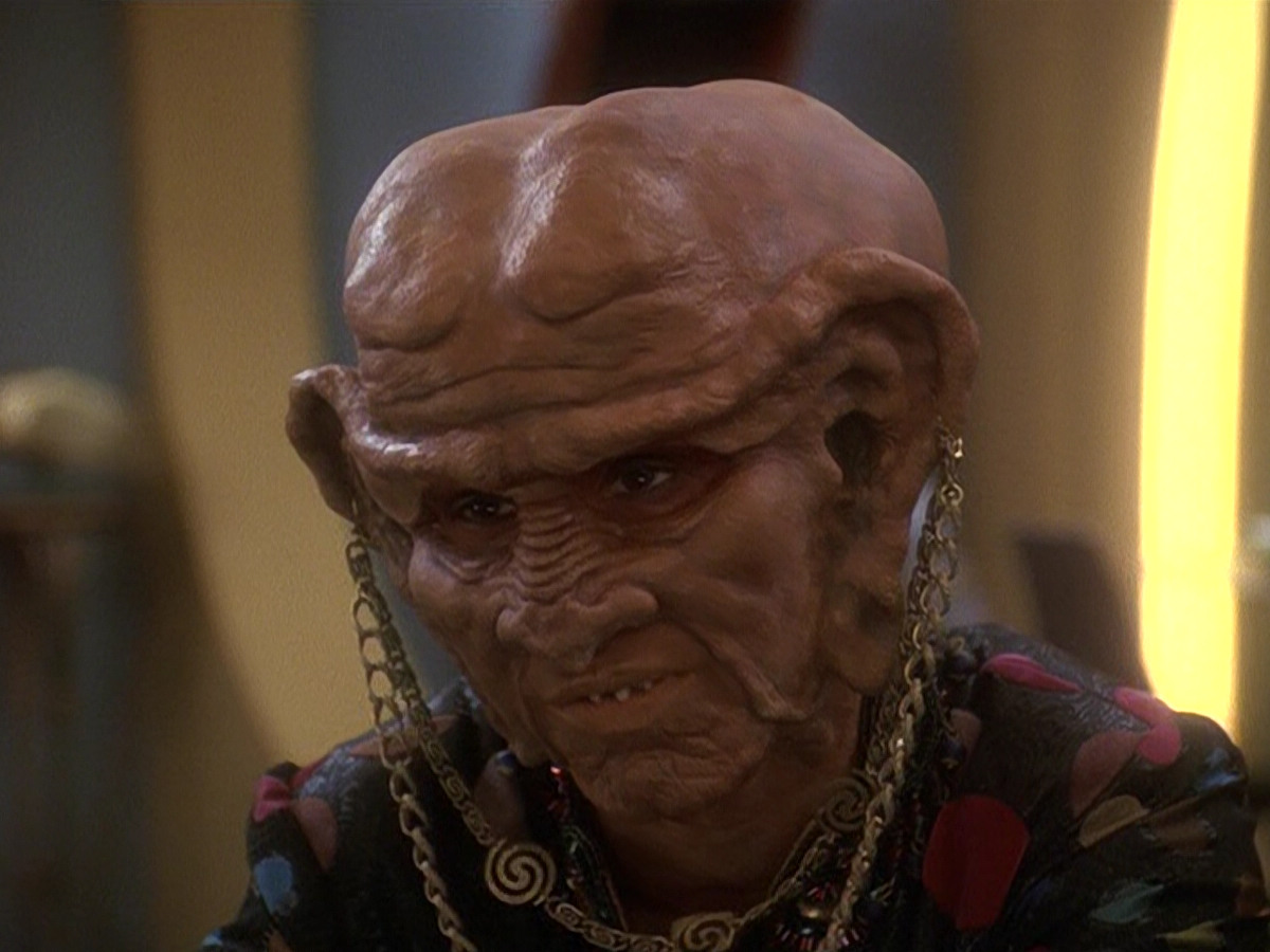 extant_StarTrek_DS9_5x20-FerengiLoveSongs_00634.jpg