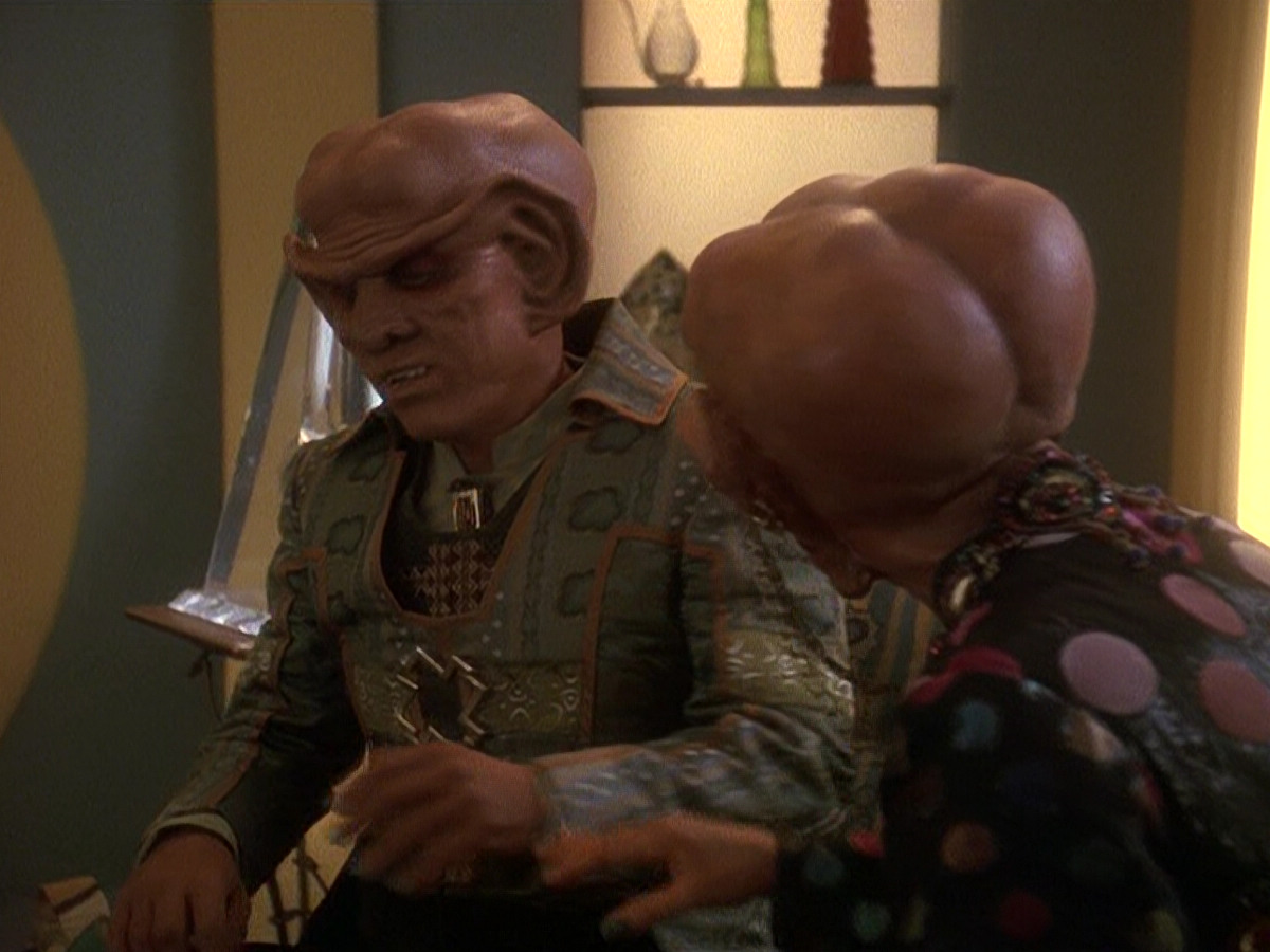 extant_StarTrek_DS9_5x20-FerengiLoveSongs_00642.jpg