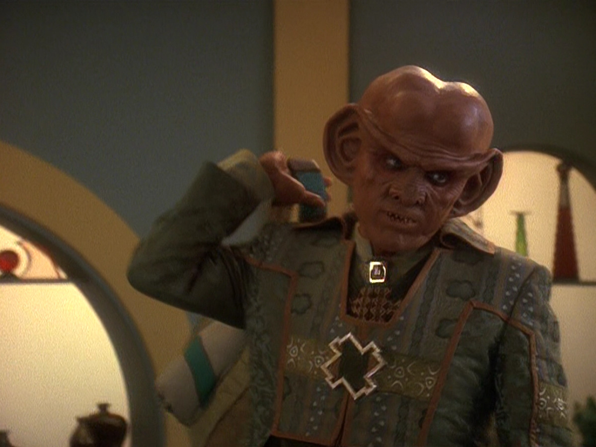 extant_StarTrek_DS9_5x20-FerengiLoveSongs_00649.jpg