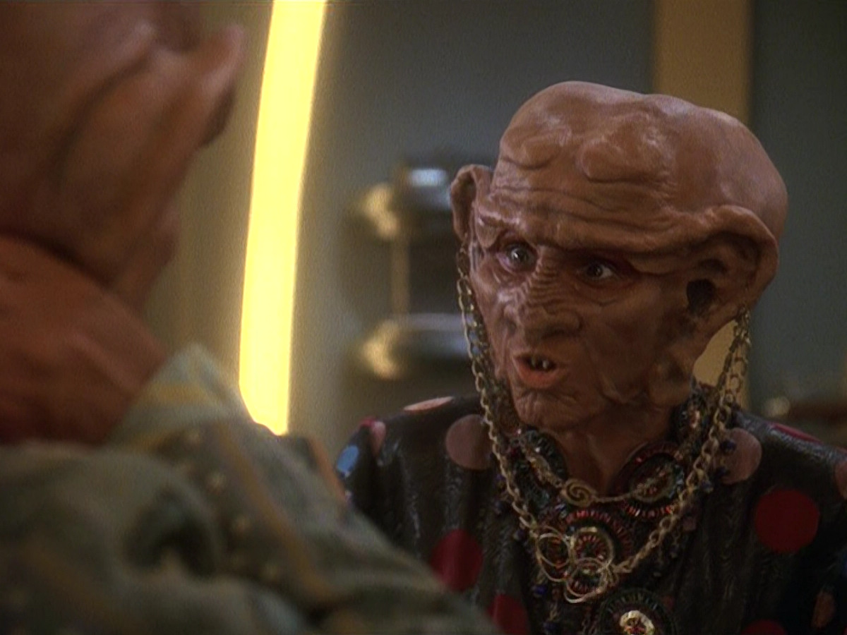 extant_StarTrek_DS9_5x20-FerengiLoveSongs_00658.jpg