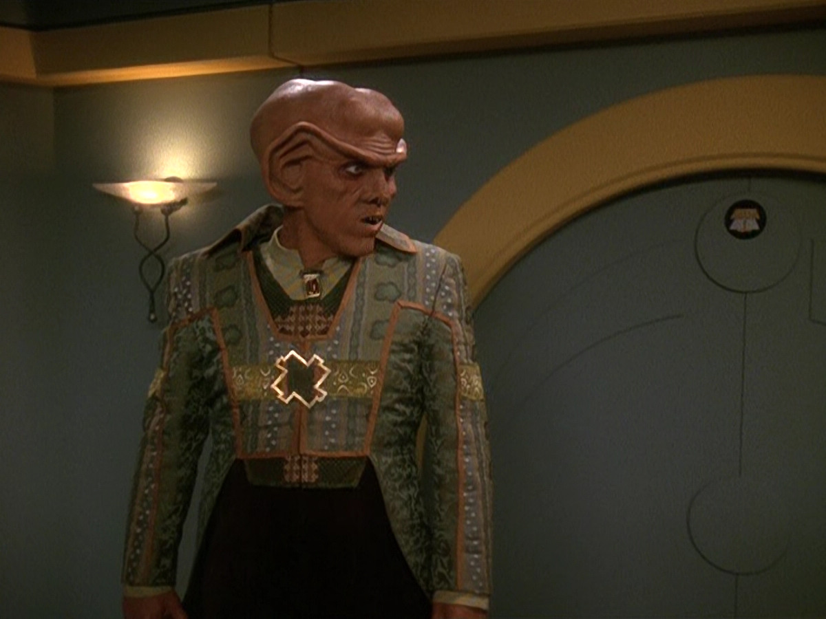 extant_StarTrek_DS9_5x20-FerengiLoveSongs_00692.jpg