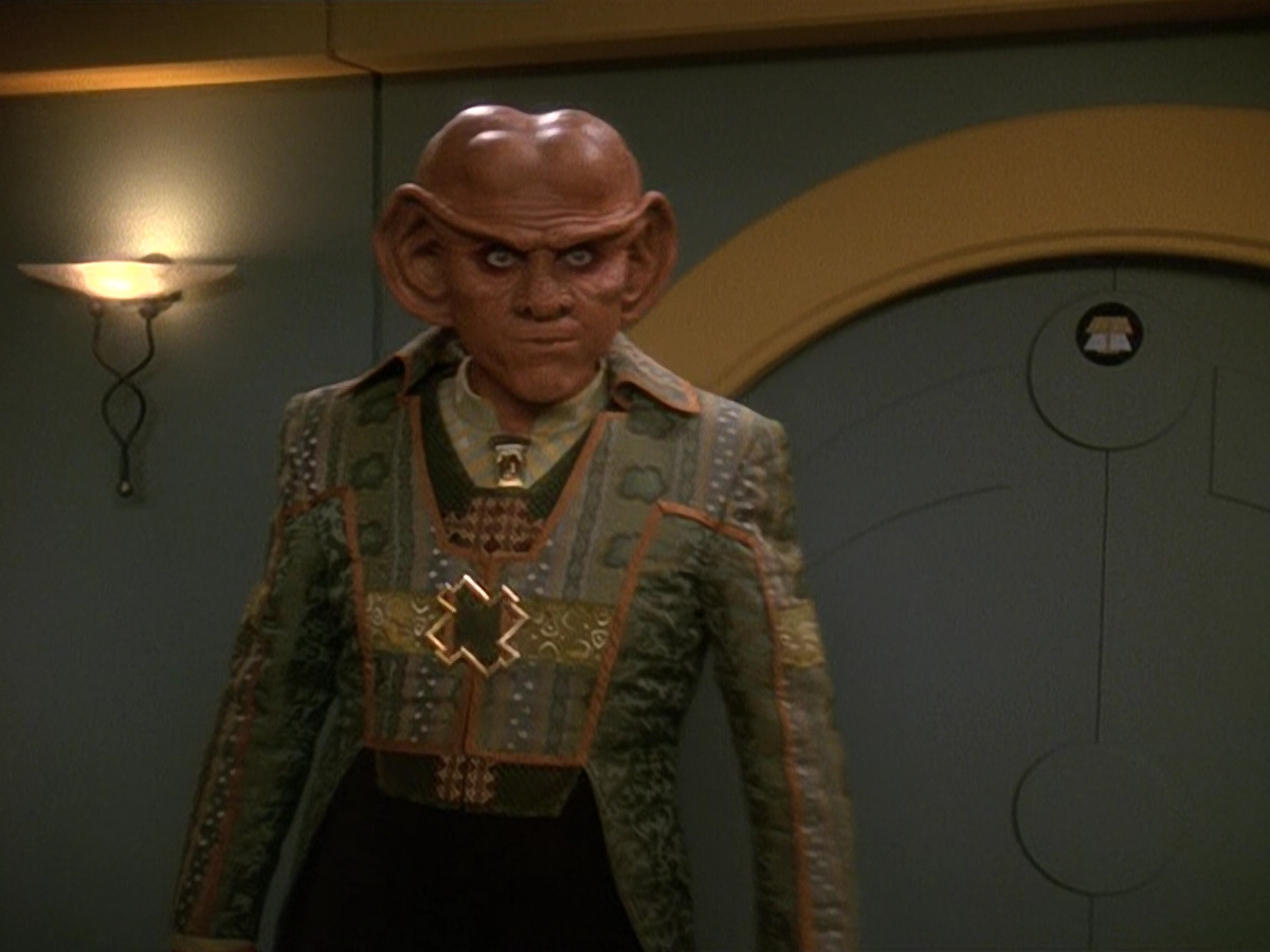 extant_StarTrek_DS9_5x20-FerengiLoveSongs_00693.jpg