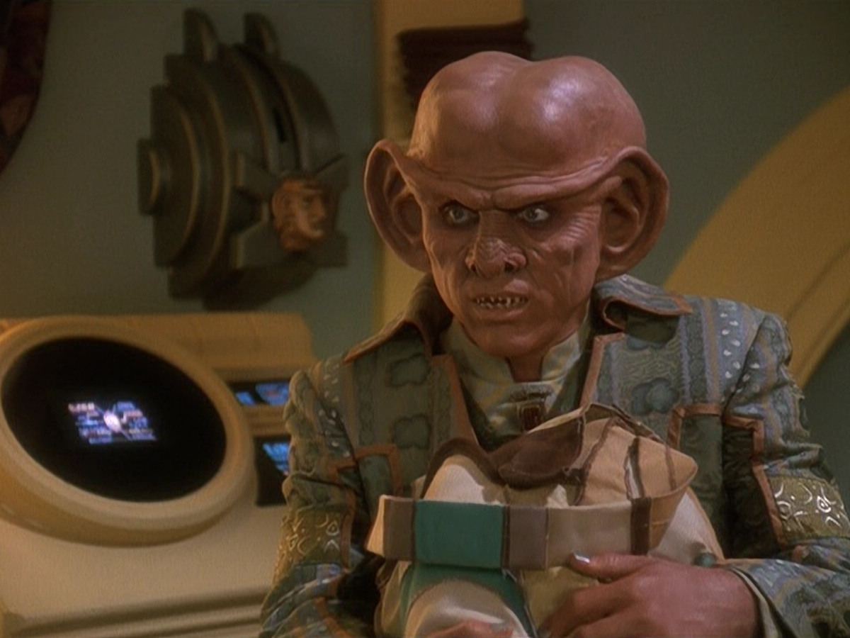 extant_StarTrek_DS9_5x20-FerengiLoveSongs_00838.jpg