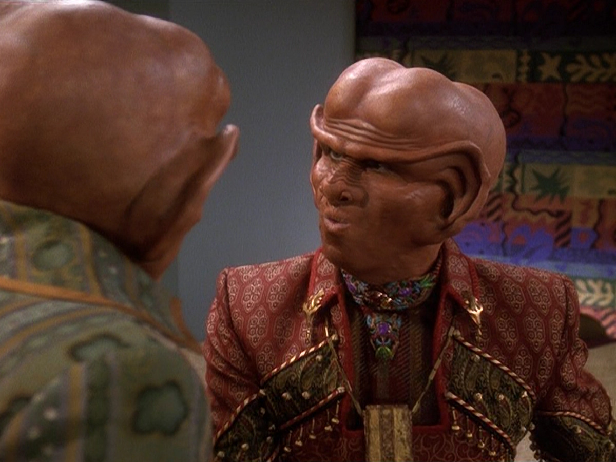 extant_StarTrek_DS9_5x20-FerengiLoveSongs_01595.jpg