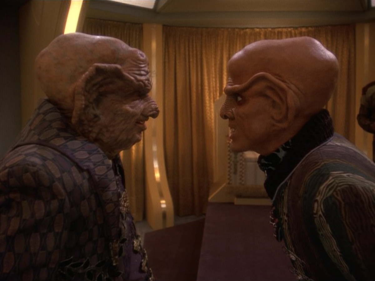 extant_StarTrek_DS9_5x20-FerengiLoveSongs_03303.jpg