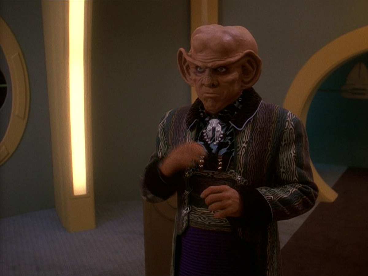 extant_StarTrek_DS9_5x20-FerengiLoveSongs_03336.jpg