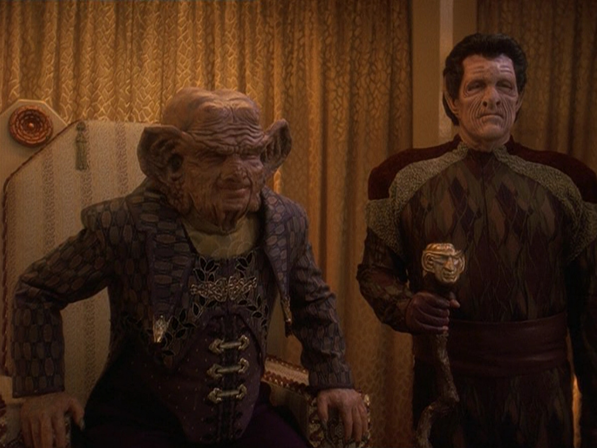 extant_StarTrek_DS9_5x20-FerengiLoveSongs_03343.jpg