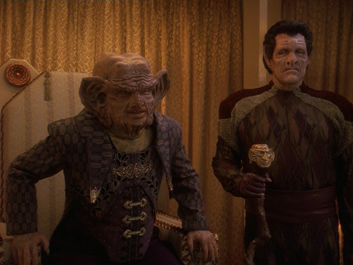 extant_StarTrek_DS9_5x20-FerengiLoveSongs_03349.jpg