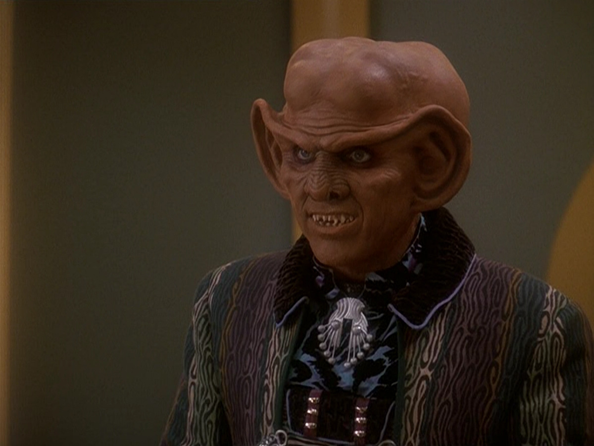 extant_StarTrek_DS9_5x20-FerengiLoveSongs_03383.jpg