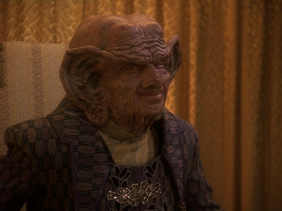 extant_StarTrek_DS9_5x20-FerengiLoveSongs_03391.jpg