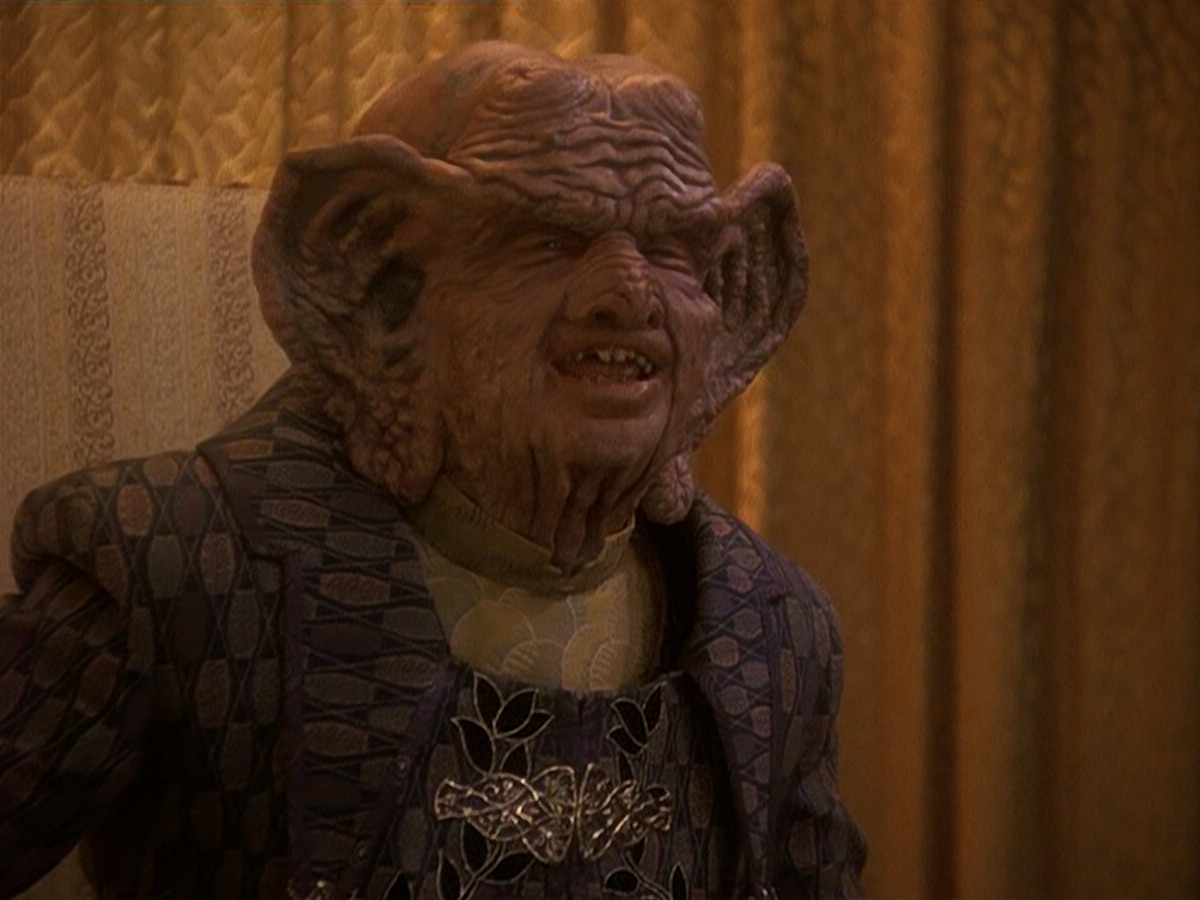 extant_StarTrek_DS9_5x20-FerengiLoveSongs_03399.jpg