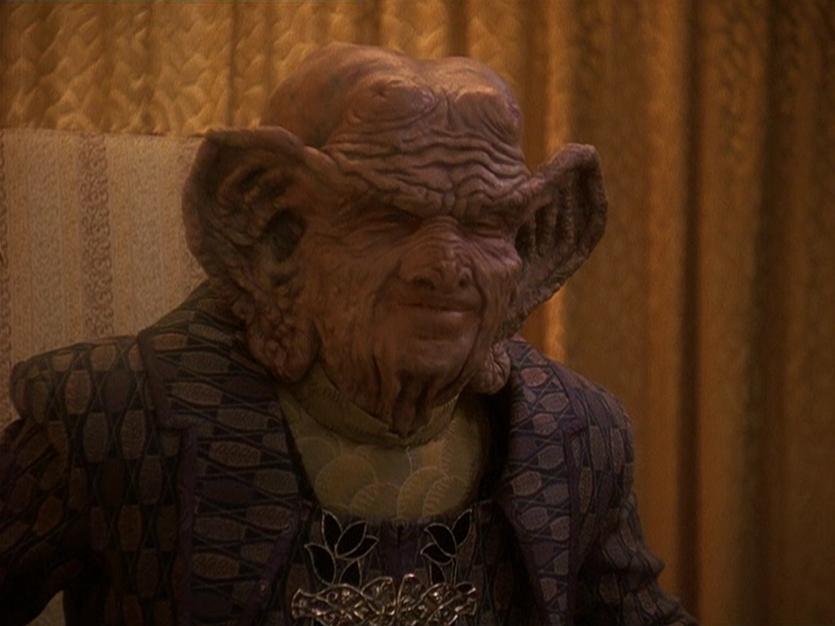 extant_StarTrek_DS9_5x20-FerengiLoveSongs_03402.jpg