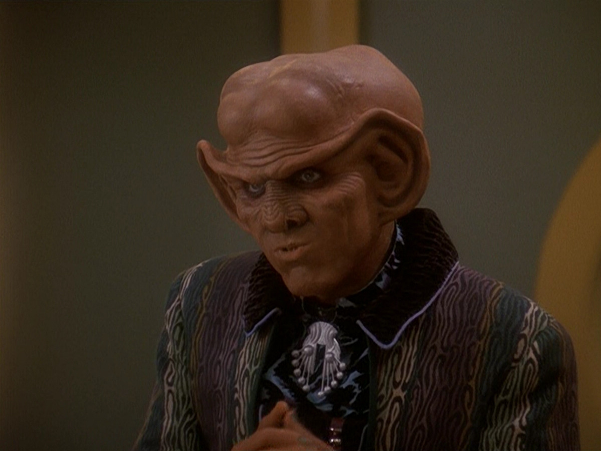 extant_StarTrek_DS9_5x20-FerengiLoveSongs_03406.jpg