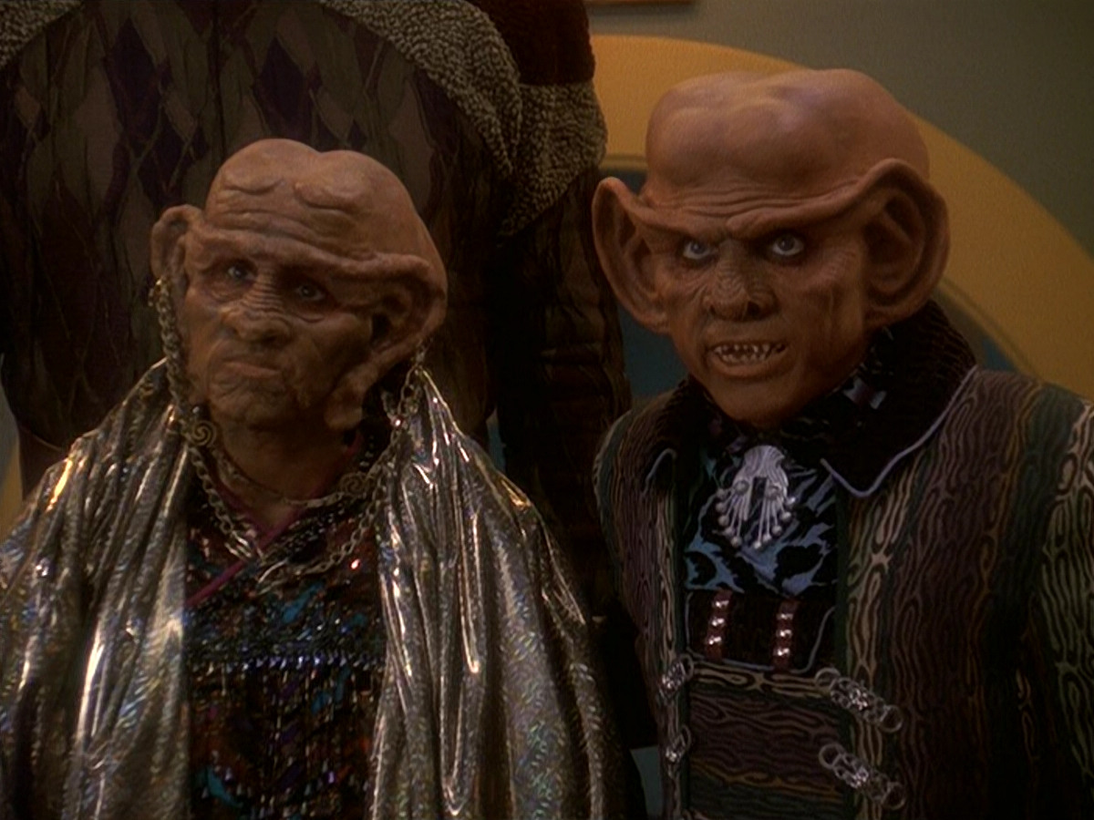 extant_StarTrek_DS9_5x20-FerengiLoveSongs_03466.jpg