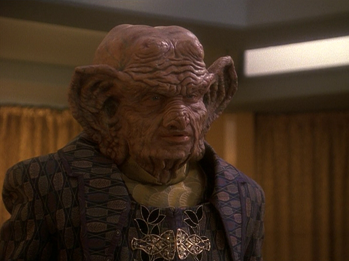 extant_StarTrek_DS9_5x20-FerengiLoveSongs_03482.jpg