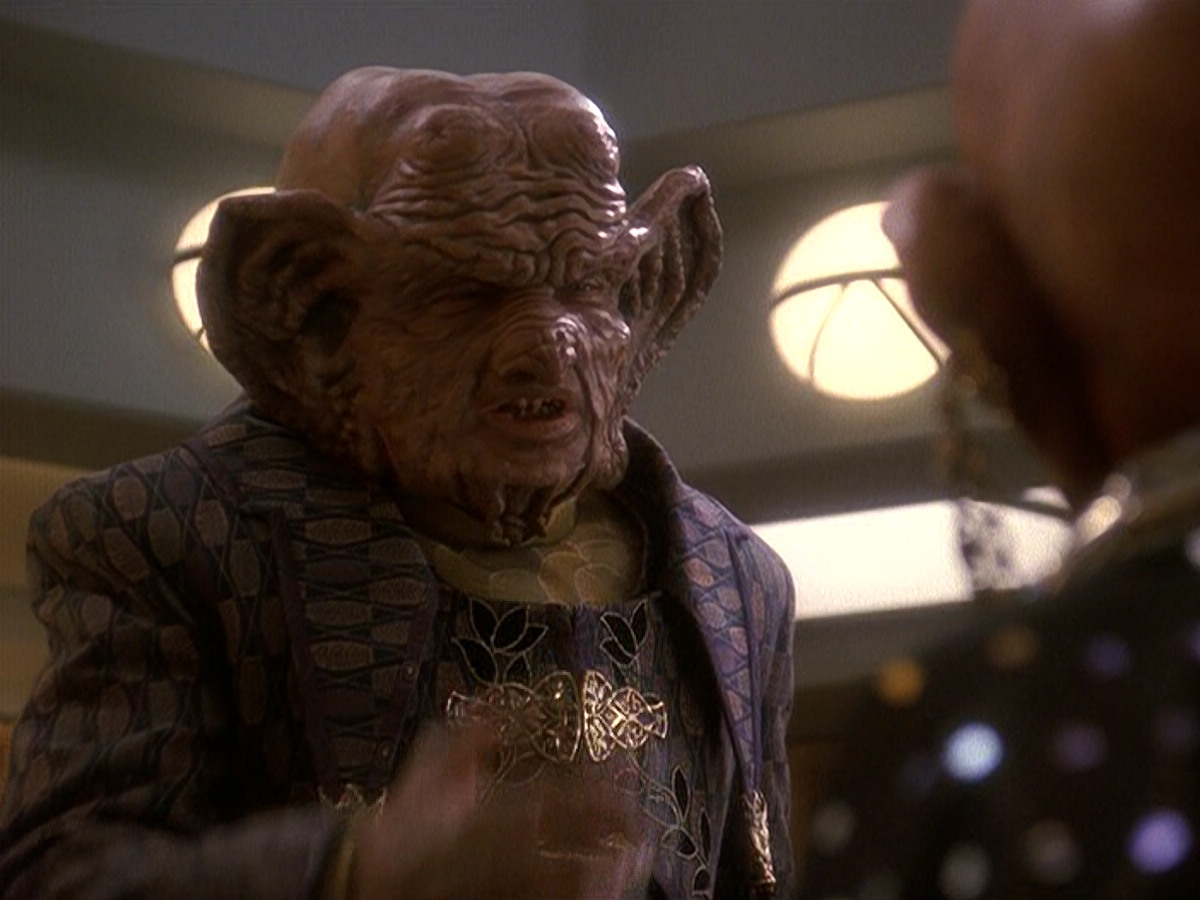 extant_StarTrek_DS9_5x20-FerengiLoveSongs_03510.jpg