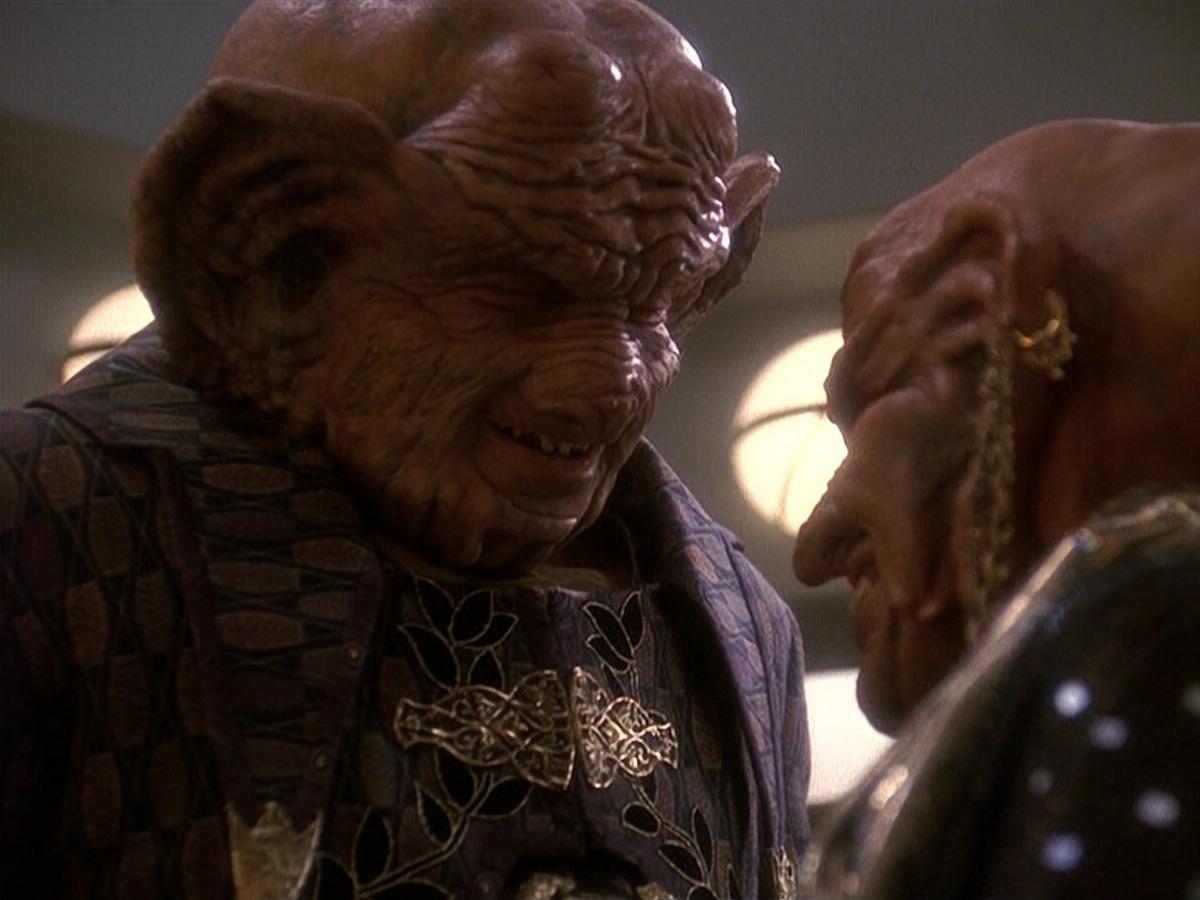 extant_StarTrek_DS9_5x20-FerengiLoveSongs_03520.jpg