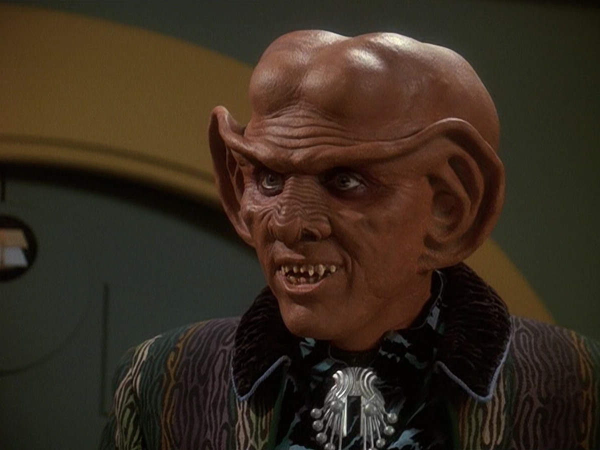 extant_StarTrek_DS9_5x20-FerengiLoveSongs_03585.jpg