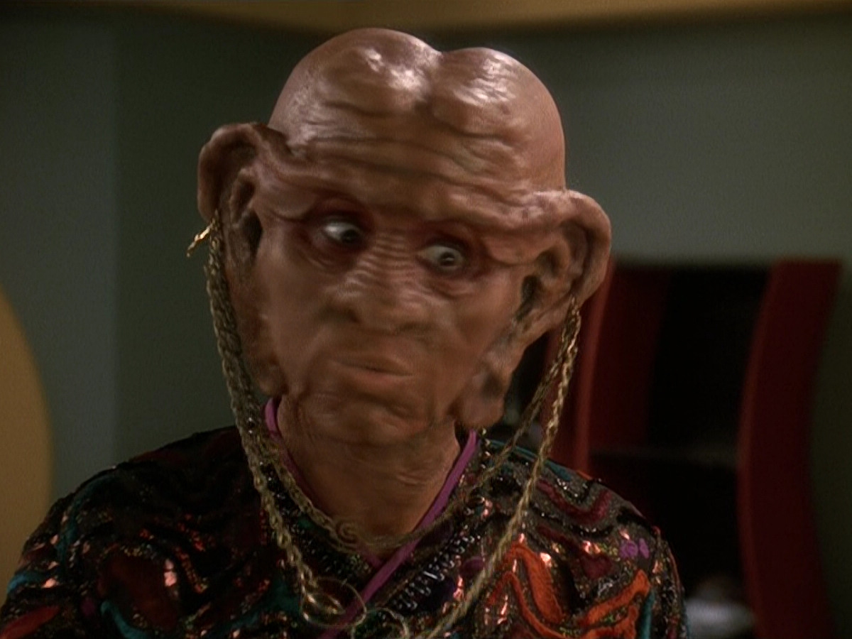 extant_StarTrek_DS9_5x20-FerengiLoveSongs_03594.jpg
