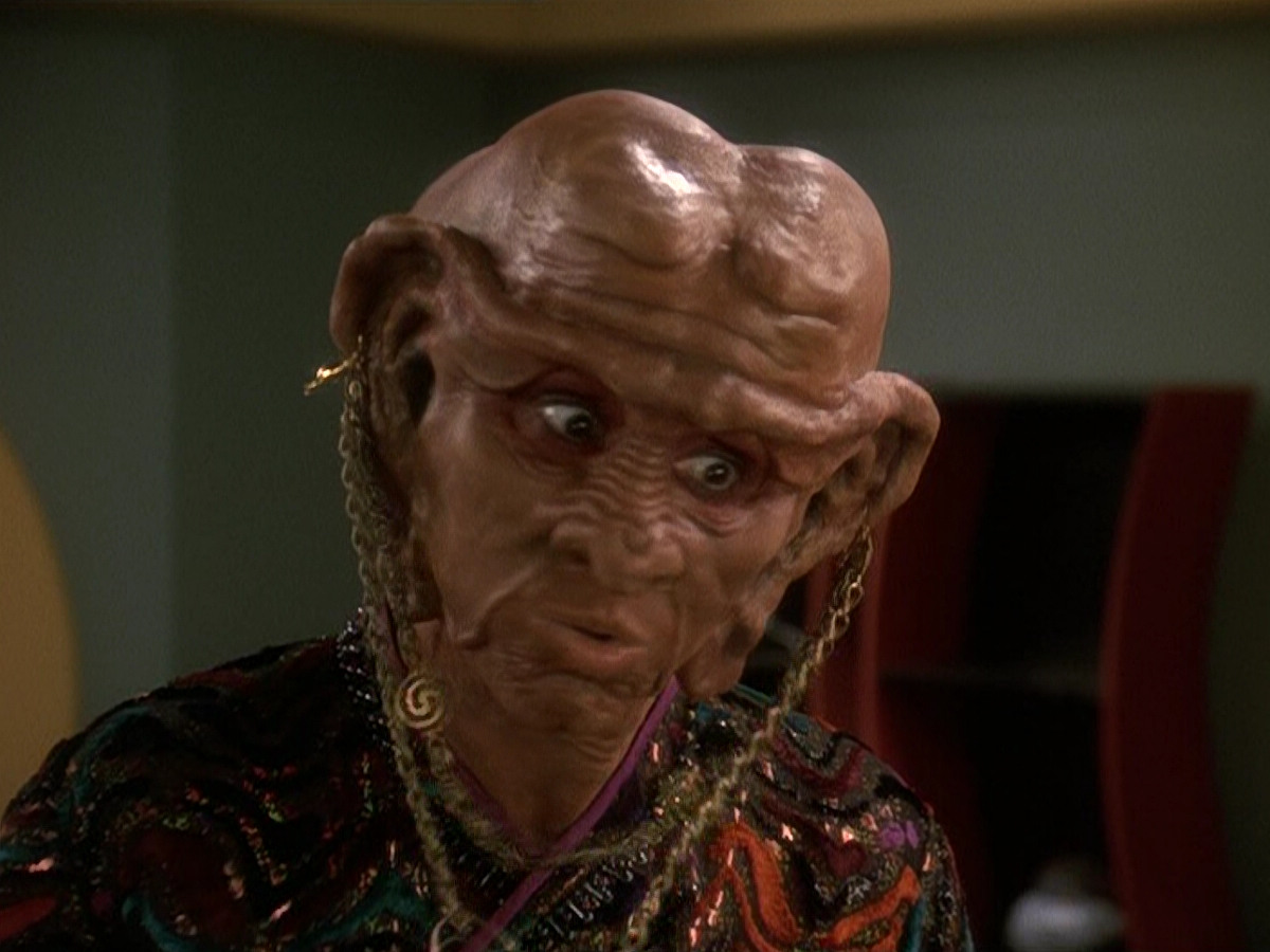 extant_StarTrek_DS9_5x20-FerengiLoveSongs_03595.jpg
