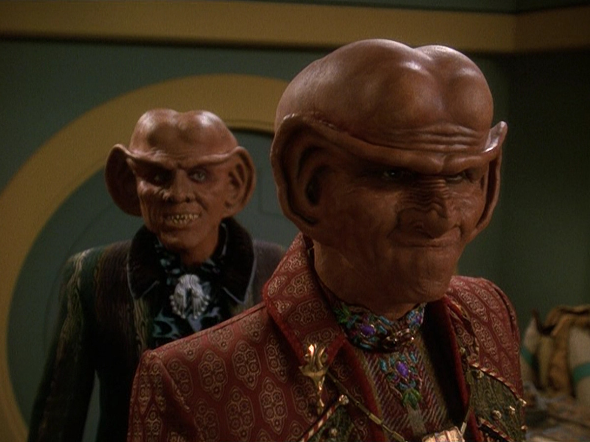 extant_StarTrek_DS9_5x20-FerengiLoveSongs_03690.jpg