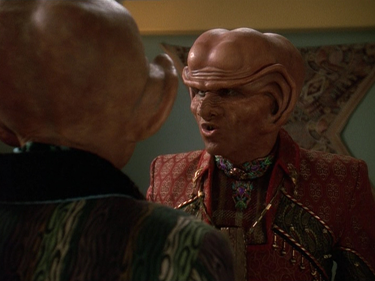 extant_StarTrek_DS9_5x20-FerengiLoveSongs_03708.jpg